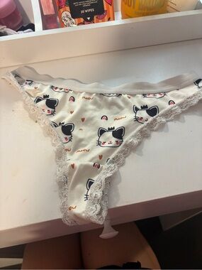 Victoria's Secret Cream Cat Print Lace-Trim Bikini Panty